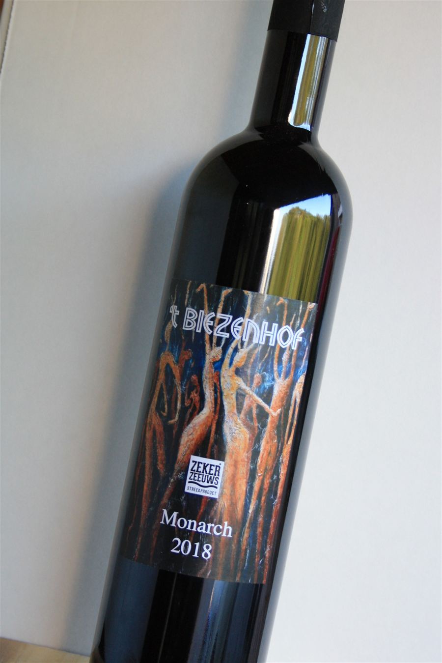 Fles 't Biezenhof Monarch 2018